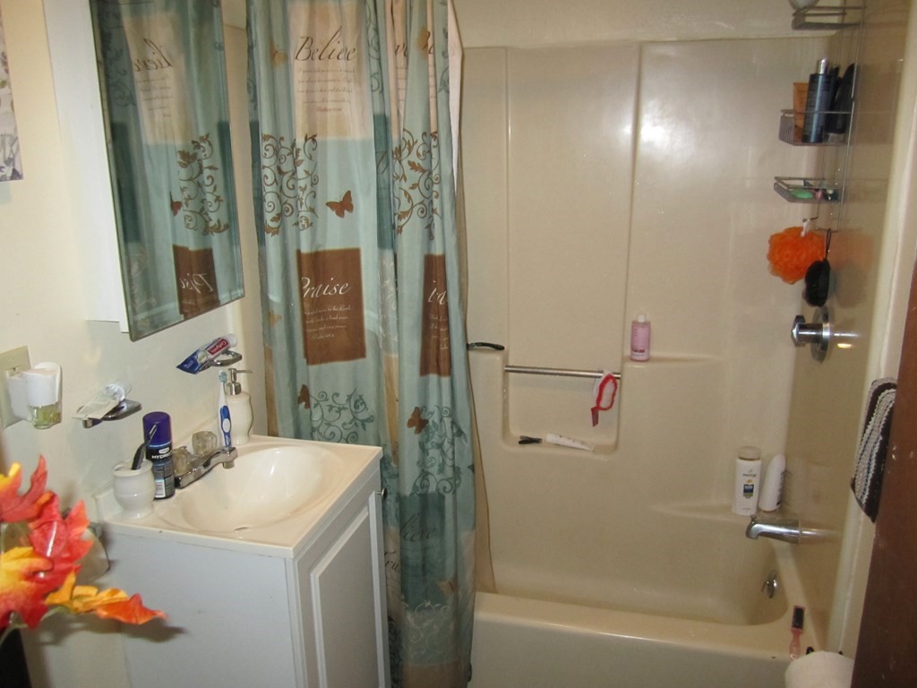26-30 White Street Springfield, MA 01108 - Photo 12 of 22 Gallery Image 12
