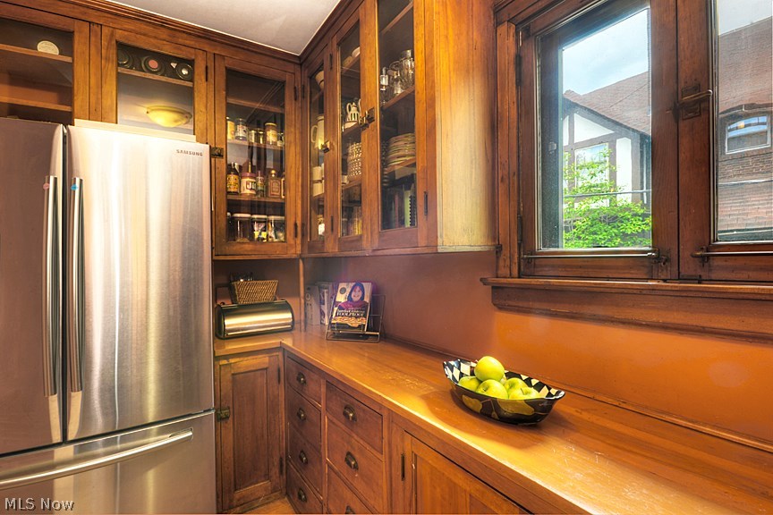 2444 Coventry Road Cleveland, OH 44106 - Photo 19 of 33 Butler's pantry