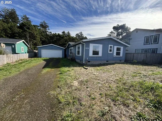 $305,000 | 1209 Northwest Bayshore Drive, Waldport, OR 97394