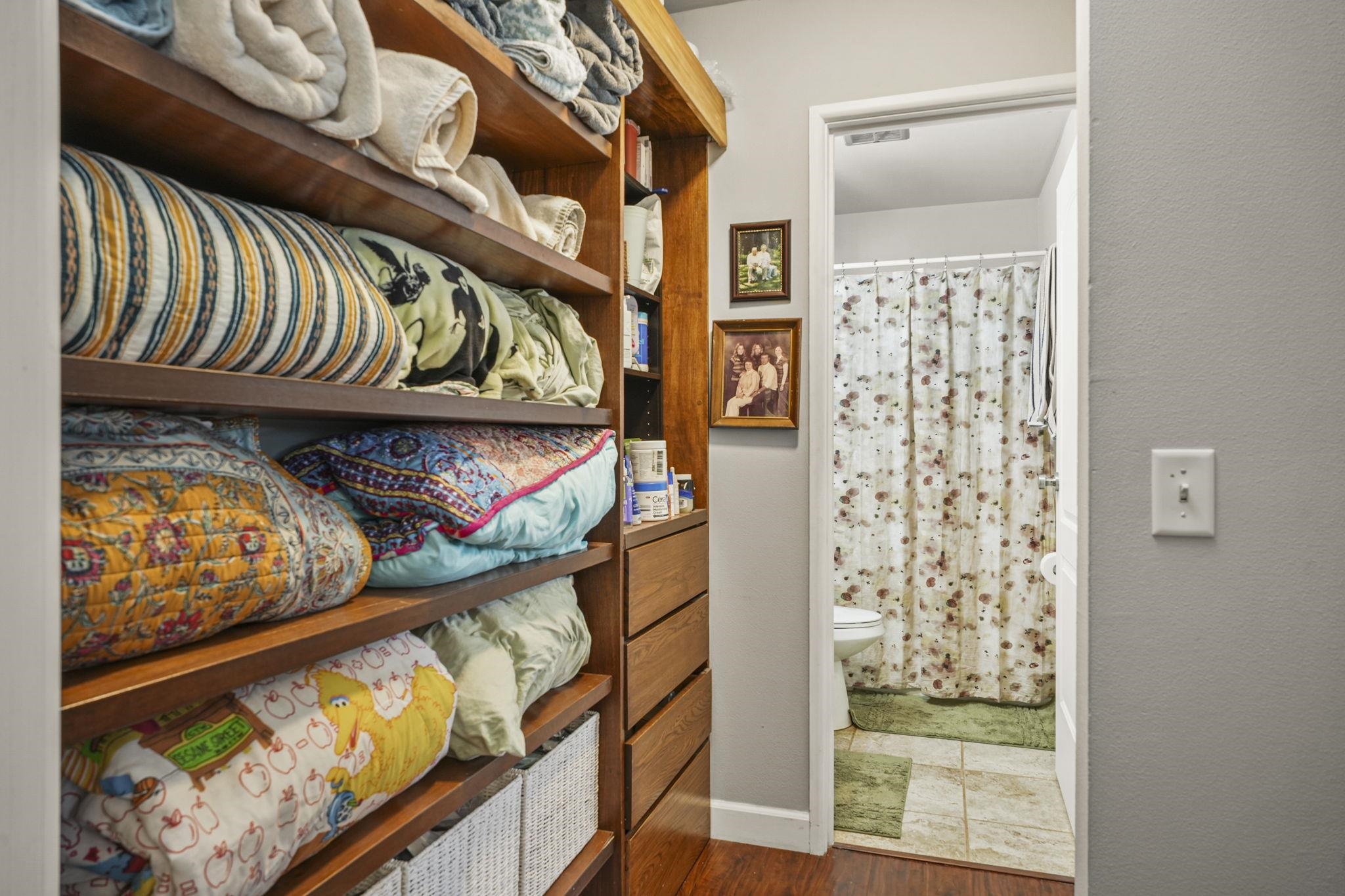 514 East Bluff Madison, WI 53704 - Photo 24 of 46