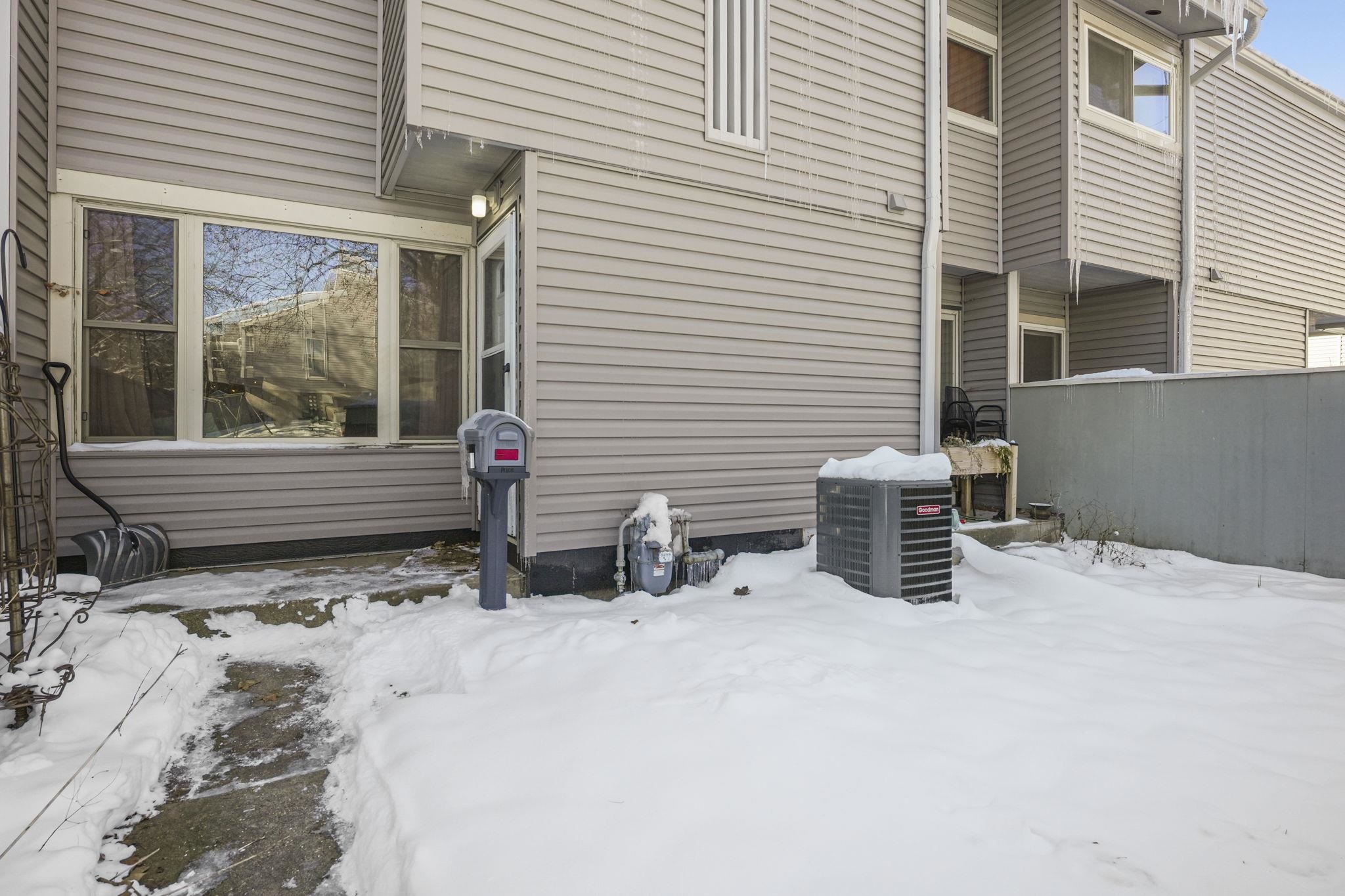 514 East Bluff Madison, WI 53704 - Photo 35 of 46