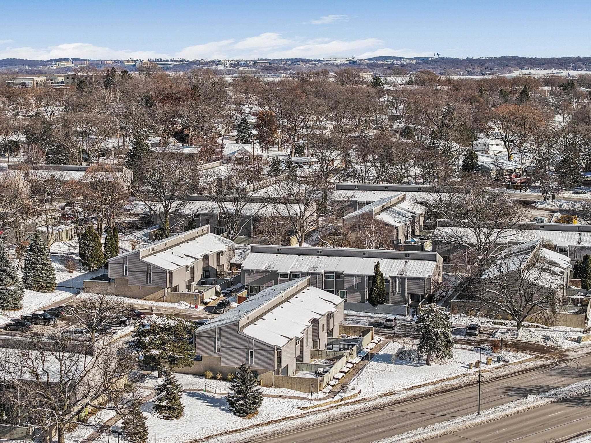 514 East Bluff Madison, WI 53704 - Photo 44 of 46