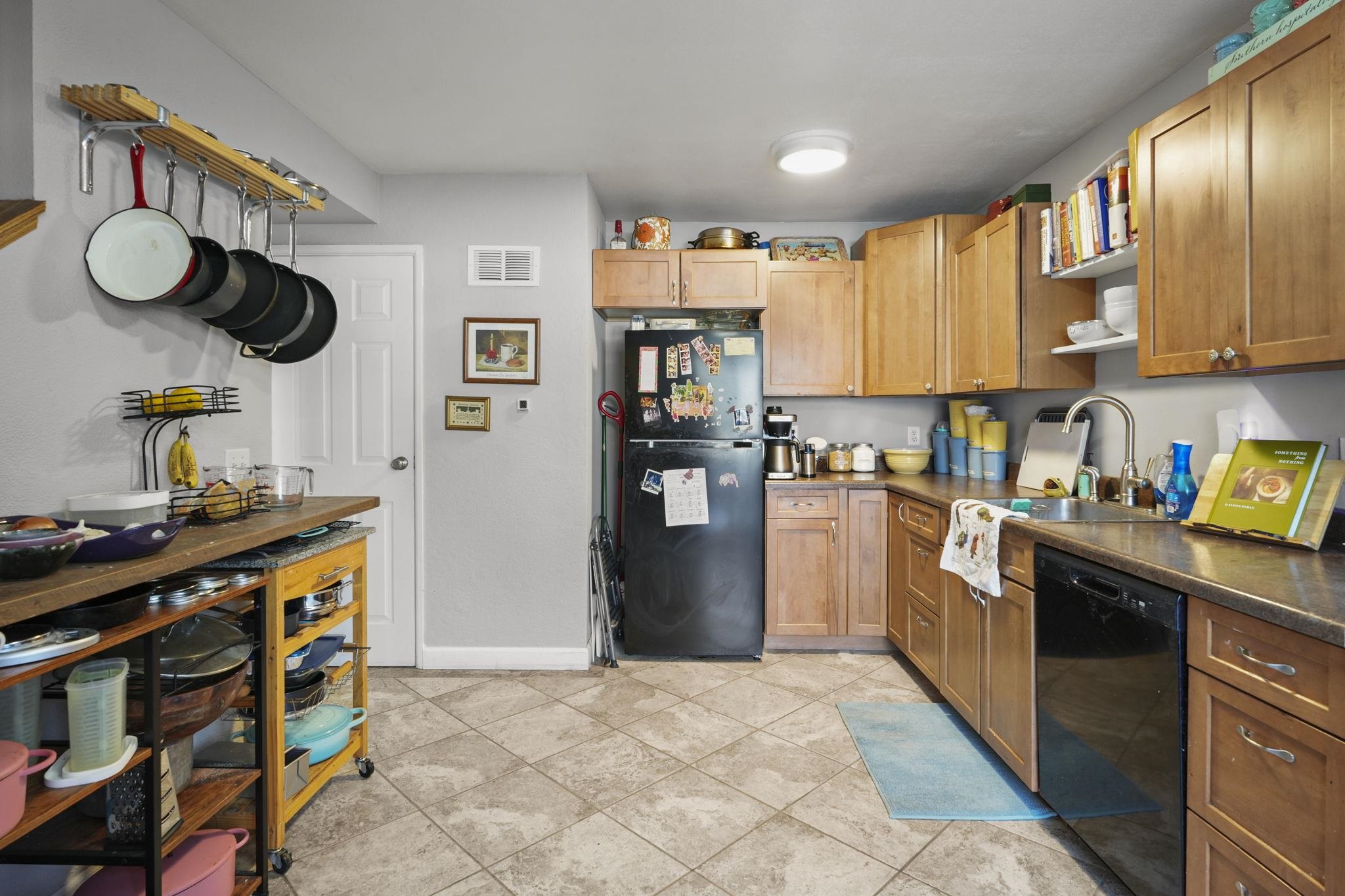 514 East Bluff Madison, WI 53704 - Photo 5 of 46