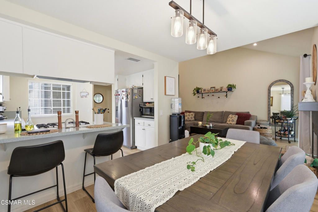 2746 Lemon Drive Simi Valley, CA 93063 - Photo 7 of 20