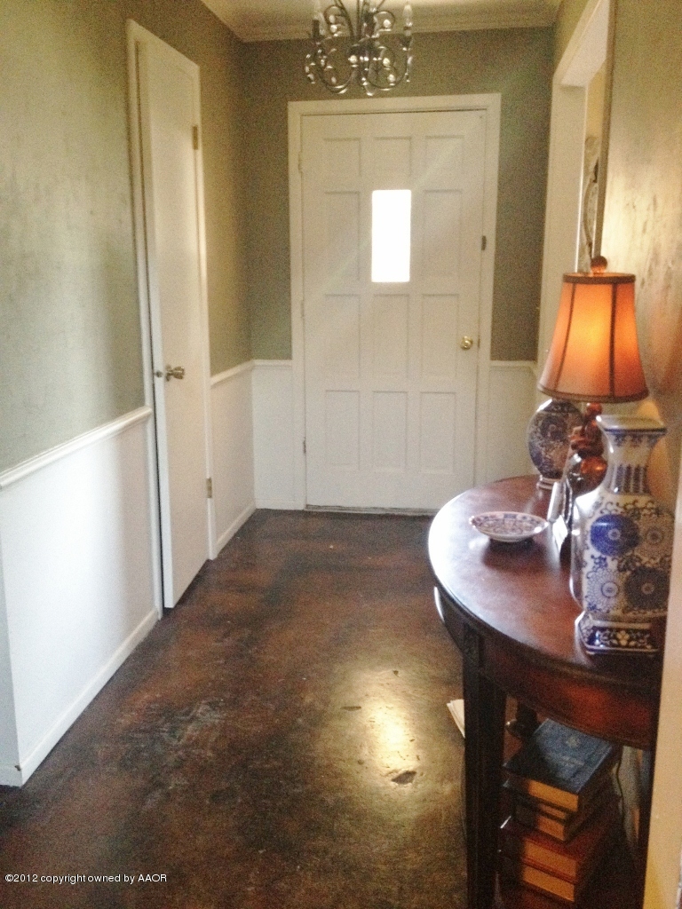 3511 Rutson Drive Amarillo, TX 79109 - Photo 4 of 22 Entry