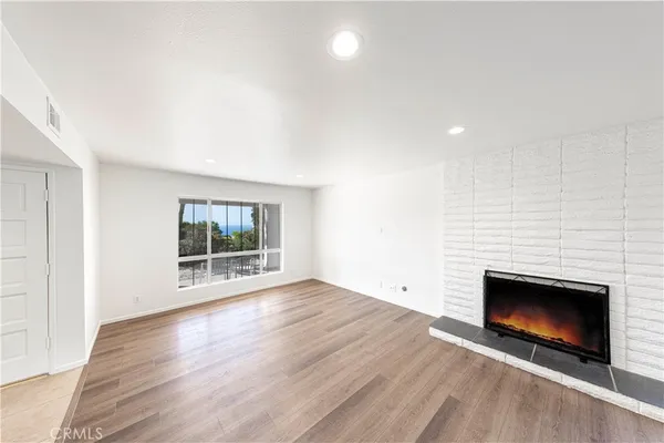 $6,250 | 308 East Avenida Cordoba, San Clemente, CA 92672
