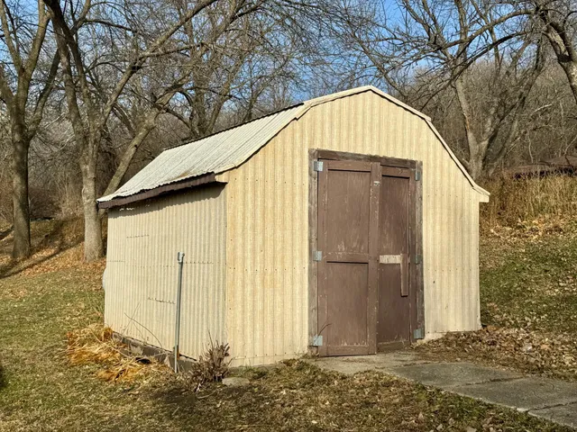 $124,900 | 291 East 1st Street, Morton, MN 56270