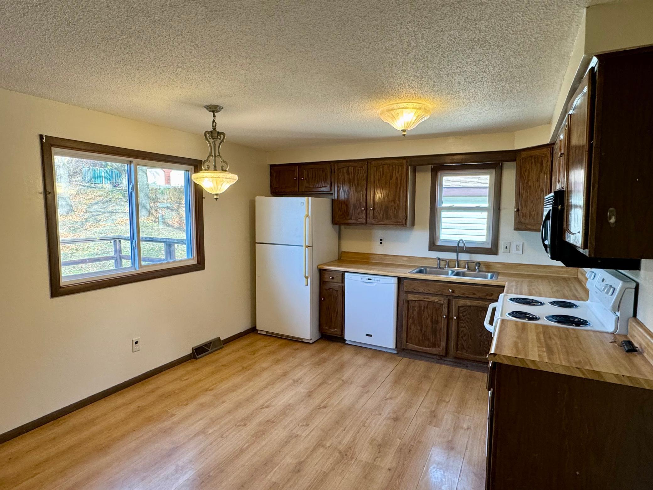 291 East 1st Street Morton, MN 56270 - Photo 7 of 21