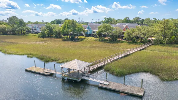 $599,900 | 1006 Hunley Waters Circle, North Charleston, SC 29405