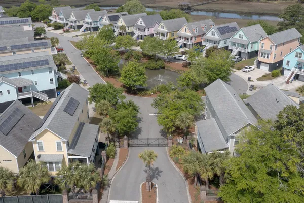$599,900 | 1006 Hunley Waters Circle, North Charleston, SC 29405