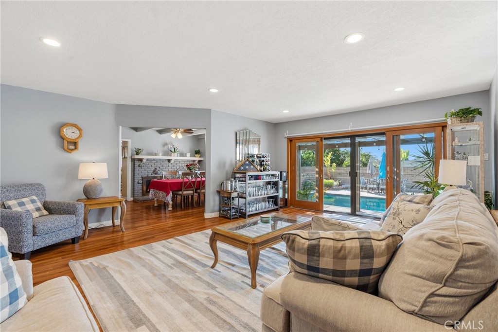 901 South Glenview Road West Covina, CA 91791 - Photo 7 of 56 Livingroom slider to the backyard