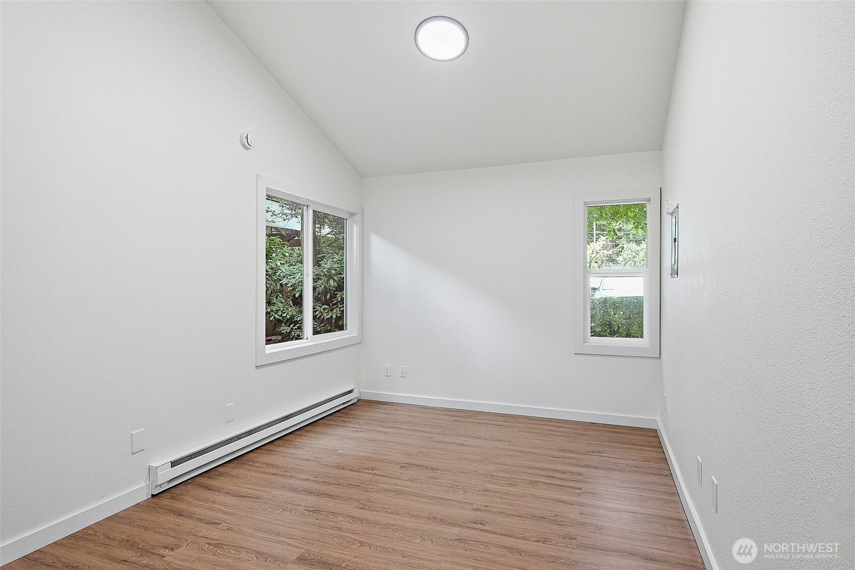 7901 196th Street Southwest, Unit 22 Edmonds, WA 98026 - Photo 15 of 34