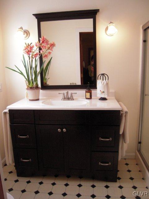4030 Jacksonville Road Bethlehem, PA 18017 - Photo 18 of 37 Master Bath
