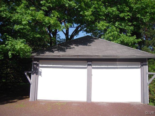 4030 Jacksonville Road Bethlehem, PA 18017 - Photo 36 of 37 Garage