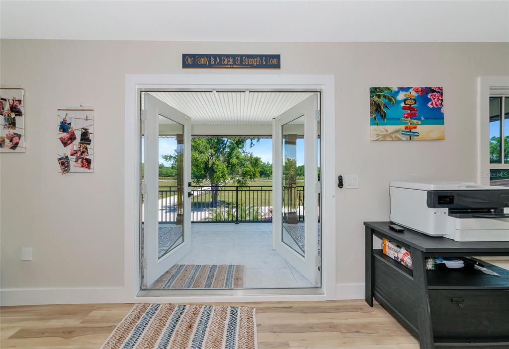 1208 Oak Hammock Road Sarasota, FL 34240 - Photo 40 of 83