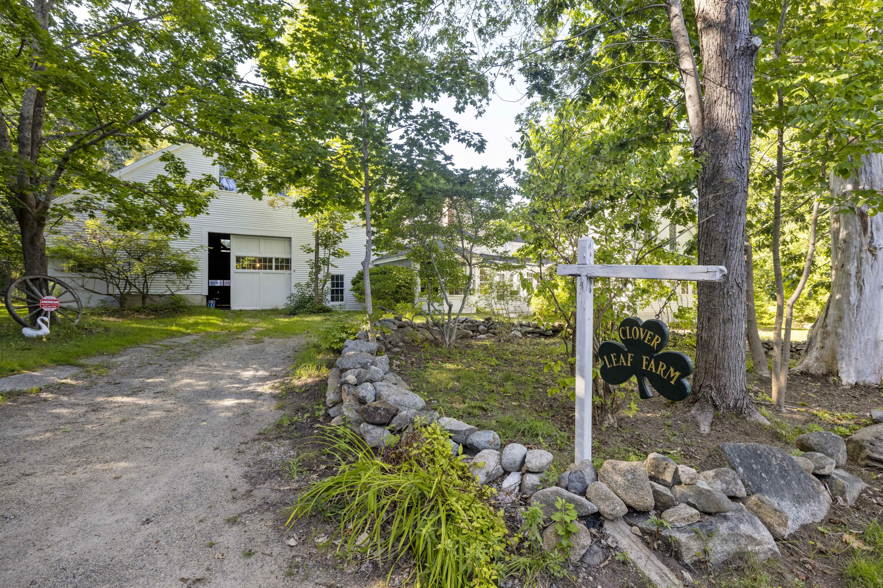 8 Clover Leaf Farm Road Kennebunkport, ME 04046 - Photo 6 of 92 8 Clover Leaf Farmhouse and barn 1