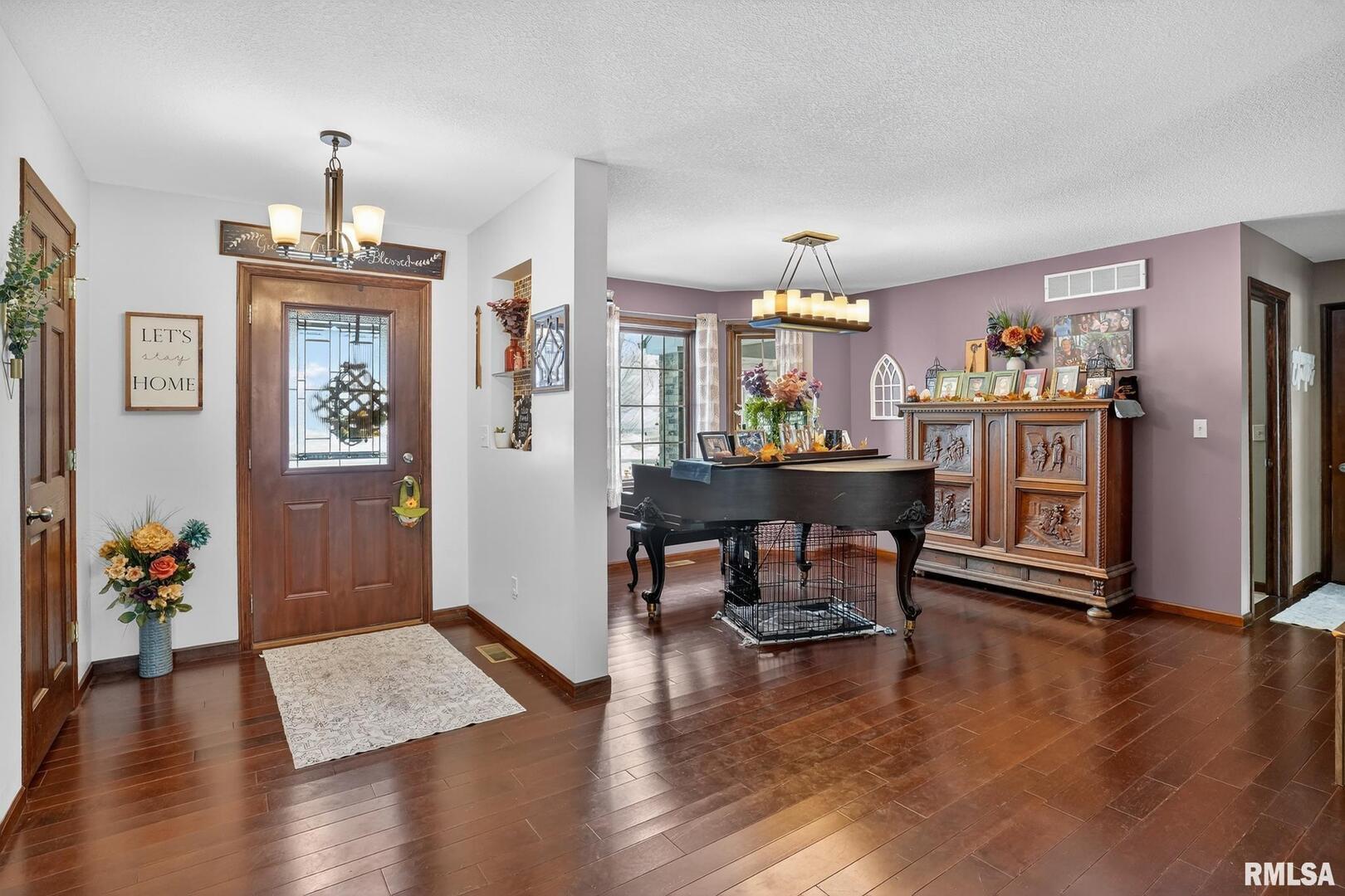 5759 Riverview Road Thomson, IL 61285 - Photo 10 of 49