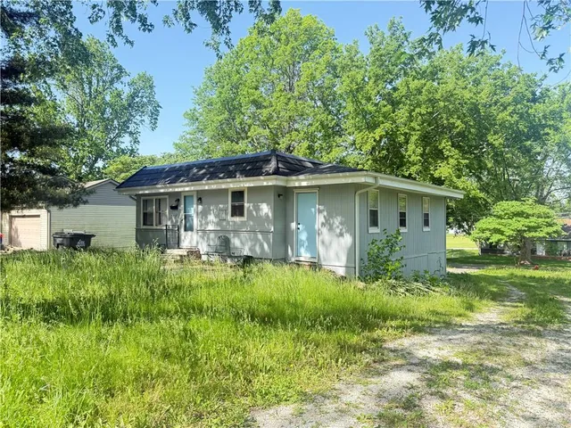 $175,000 | 505 Southwest 18 Street, Blue Springs, MO 64015