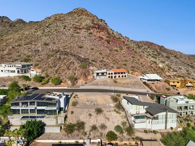 $895,000 | 7040 North 23rd Place, Unit 104, Phoenix, AZ 85020