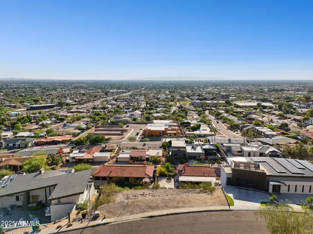 $895,000 | 7040 North 23rd Place, Unit 104, Phoenix, AZ 85020