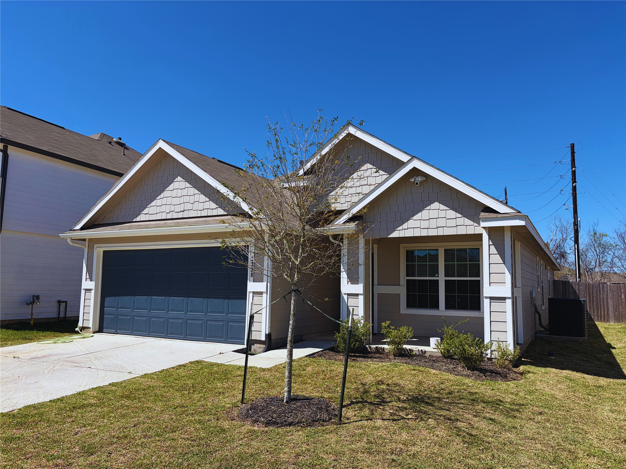 5338 Briana Dee Drive Rosharon, TX 77583 - Photo 2 of 13 Front view of home