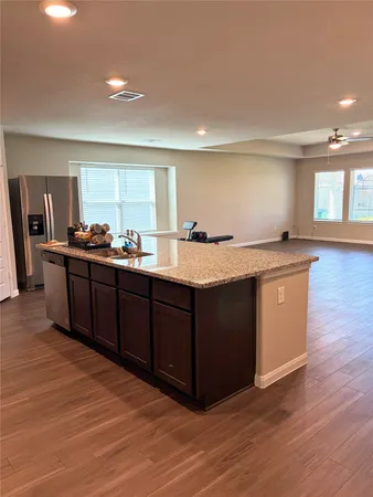 $2,300 | 5338 Briana Dee Drive, Rosharon, TX 77583