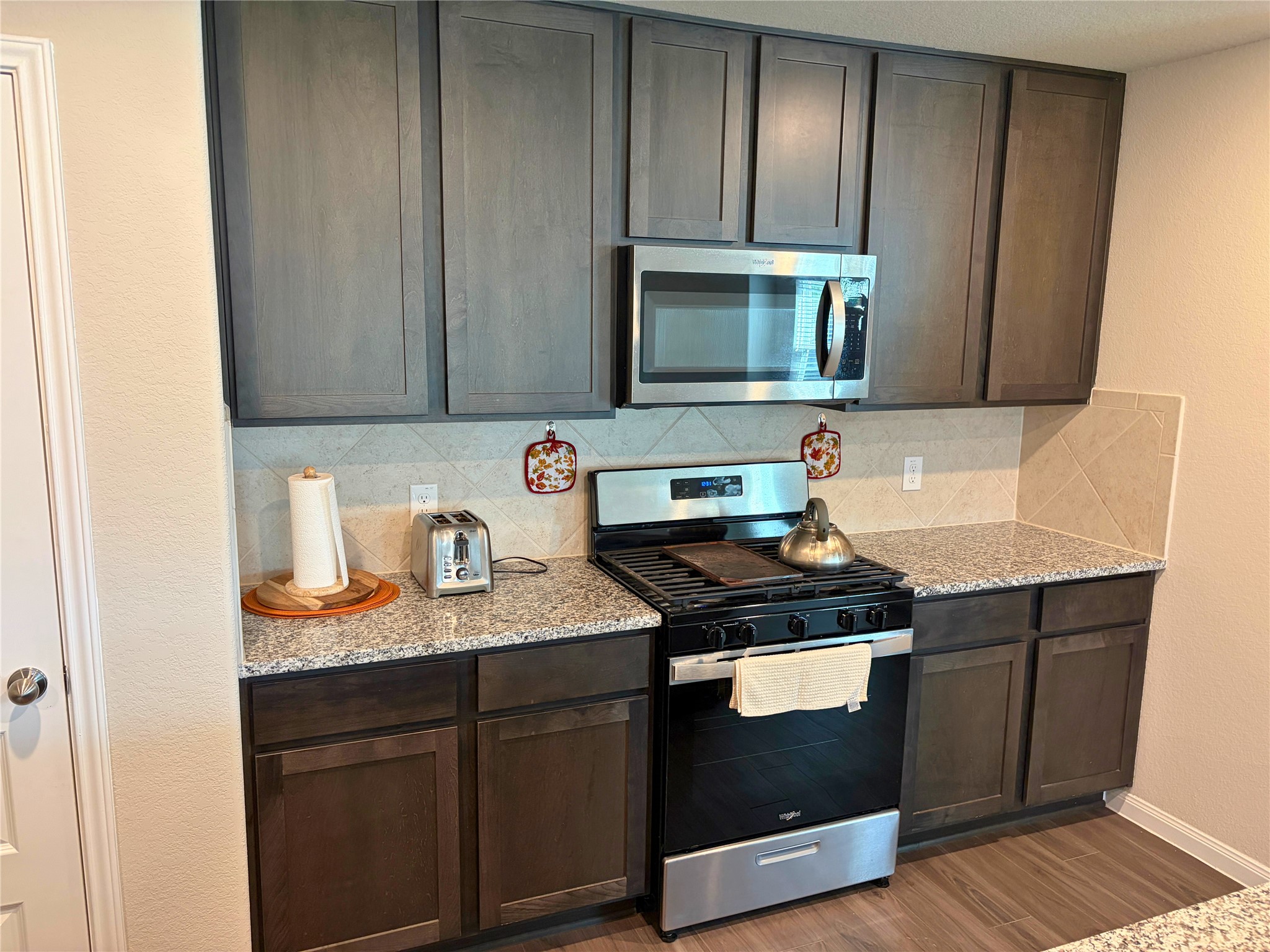 5338 Briana Dee Drive Rosharon, TX 77583 - Photo 7 of 13 Kitchen