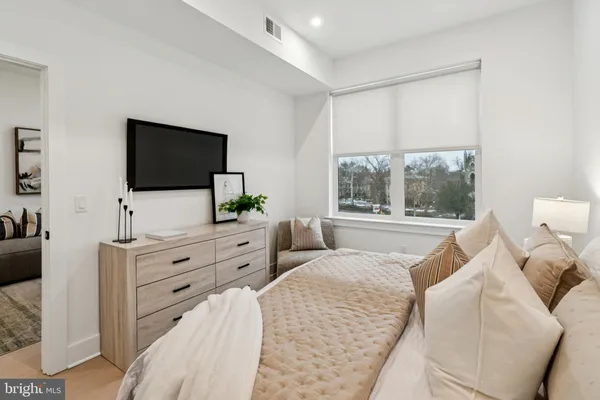 $2,063 | 20-30 West Allens Lane, Unit 317, Philadelphia, PA 19119