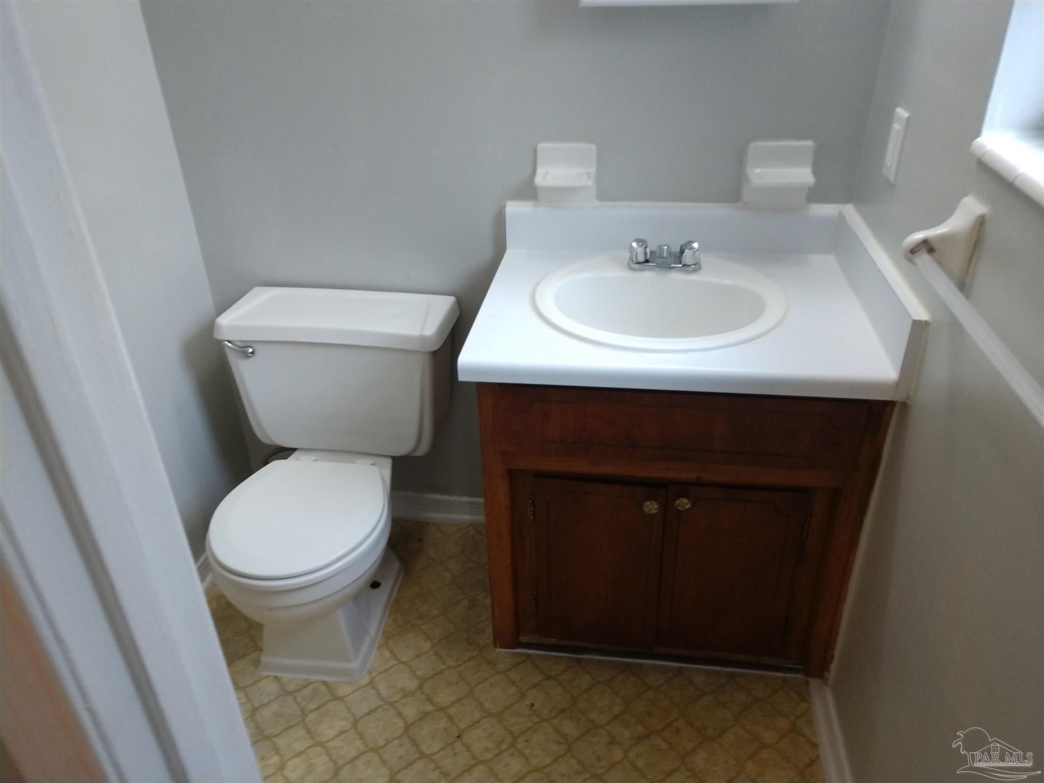 2509 Ryale Road Cantonment, FL 32533 - Photo 9 of 21 Gallery Image 9