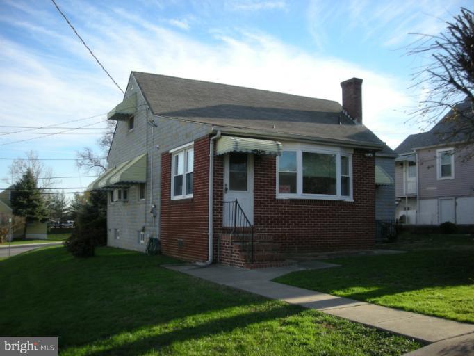 7710 Philadelphia Road Baltimore, MD 21237 - Photo 9 of 23 Exterior (Rear)