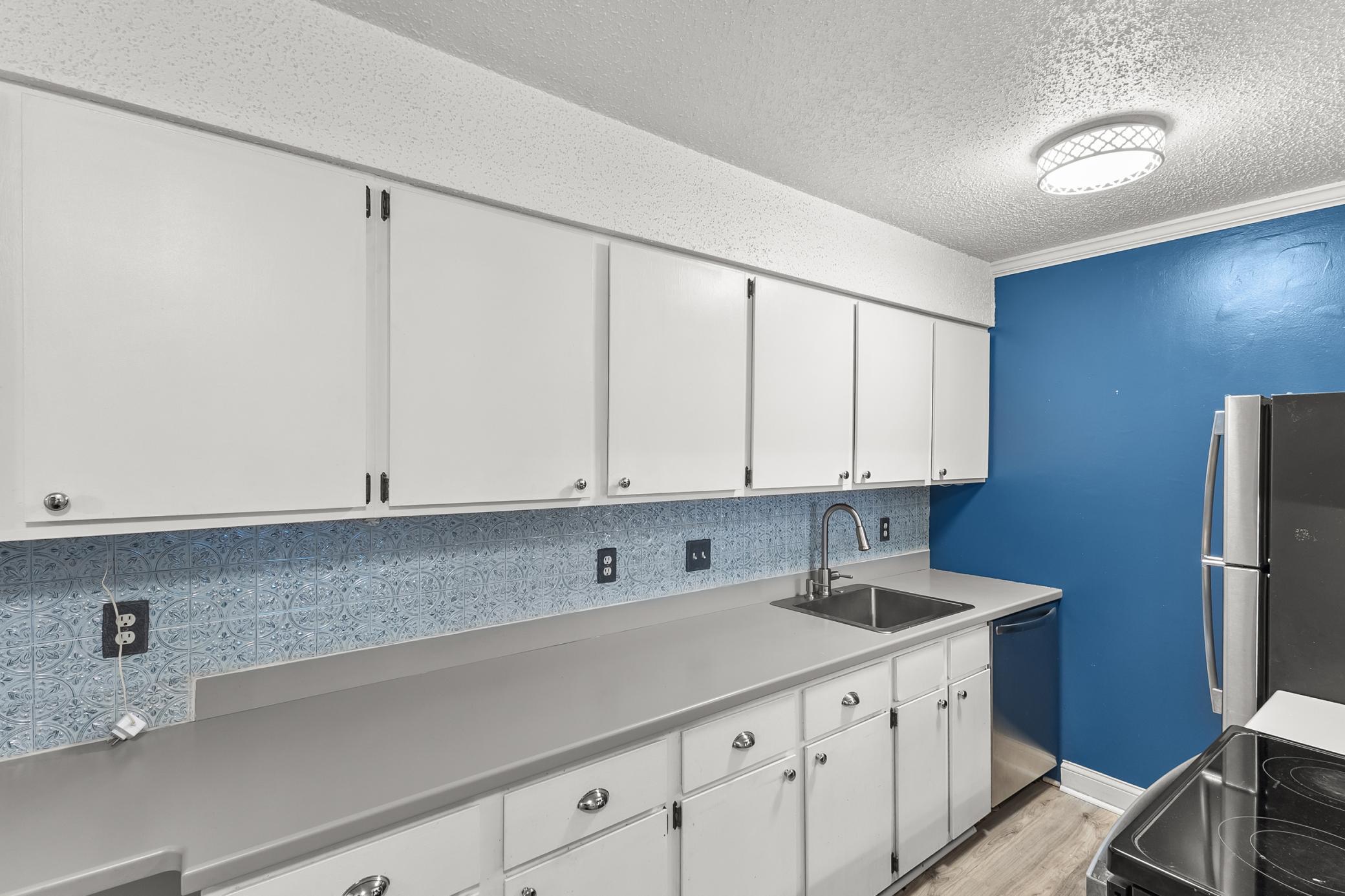 4521 Cedar Lake Road St. Louis Park, MN 55416 - Photo 11 of 30