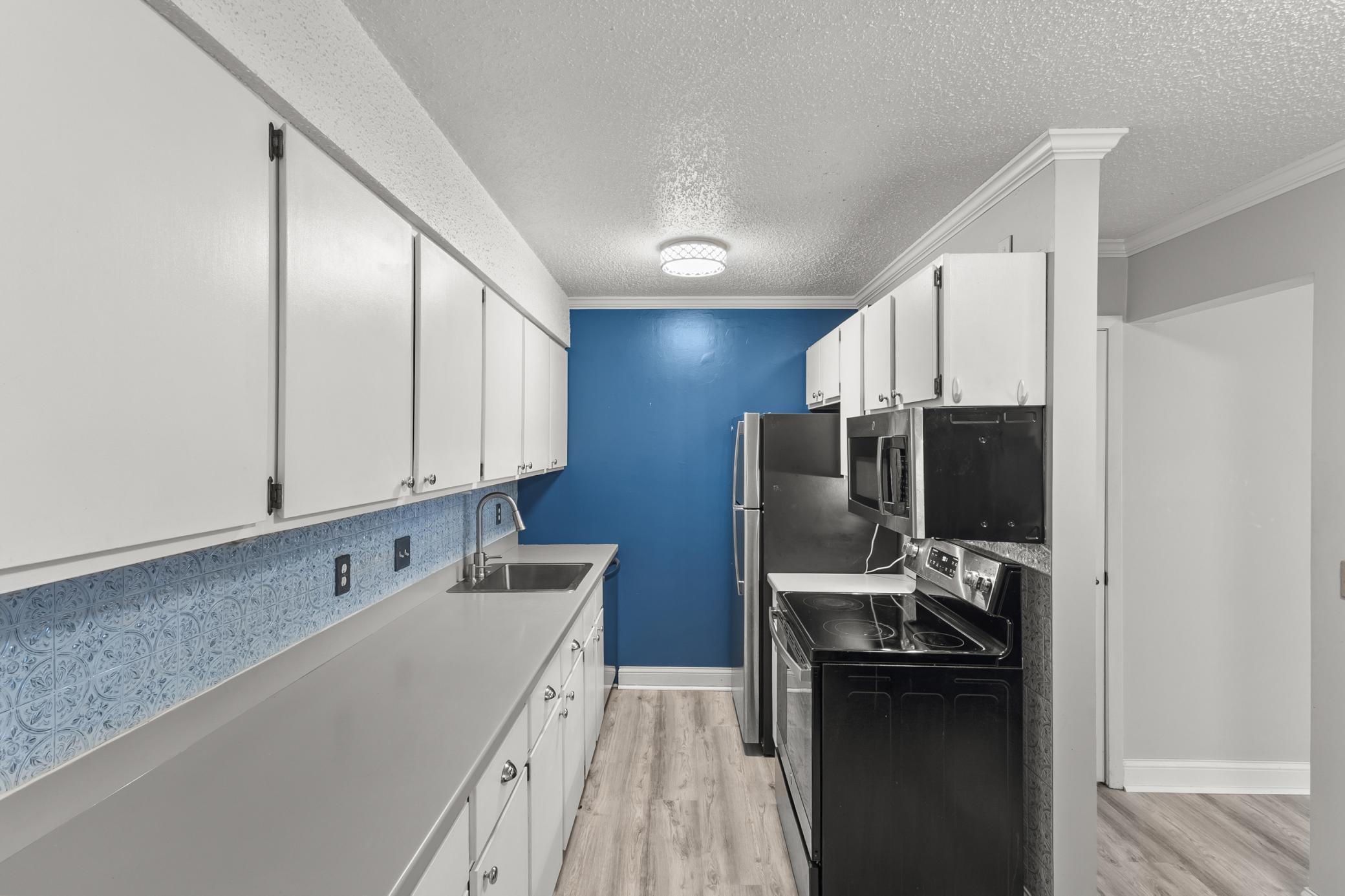 4521 Cedar Lake Road St. Louis Park, MN 55416 - Photo 9 of 30