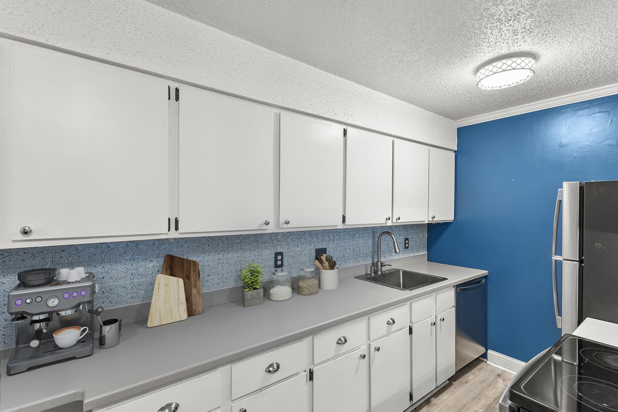 4521 Cedar Lake Road St. Louis Park, MN 55416 - Photo 10 of 30