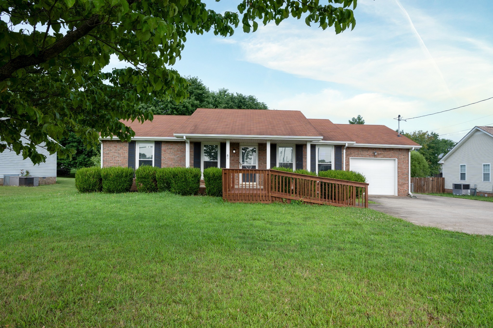 3704 Trenton Road Clarksville, TN 37042 - Photo 2 of 29