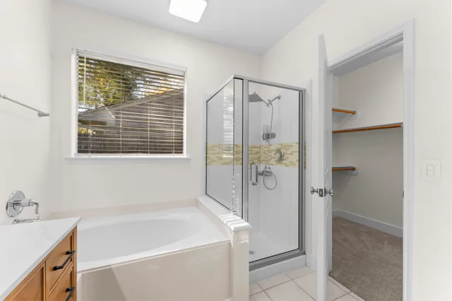 $425,000 | 135 Hollylaurel Drive, The Woodlands, TX 77382