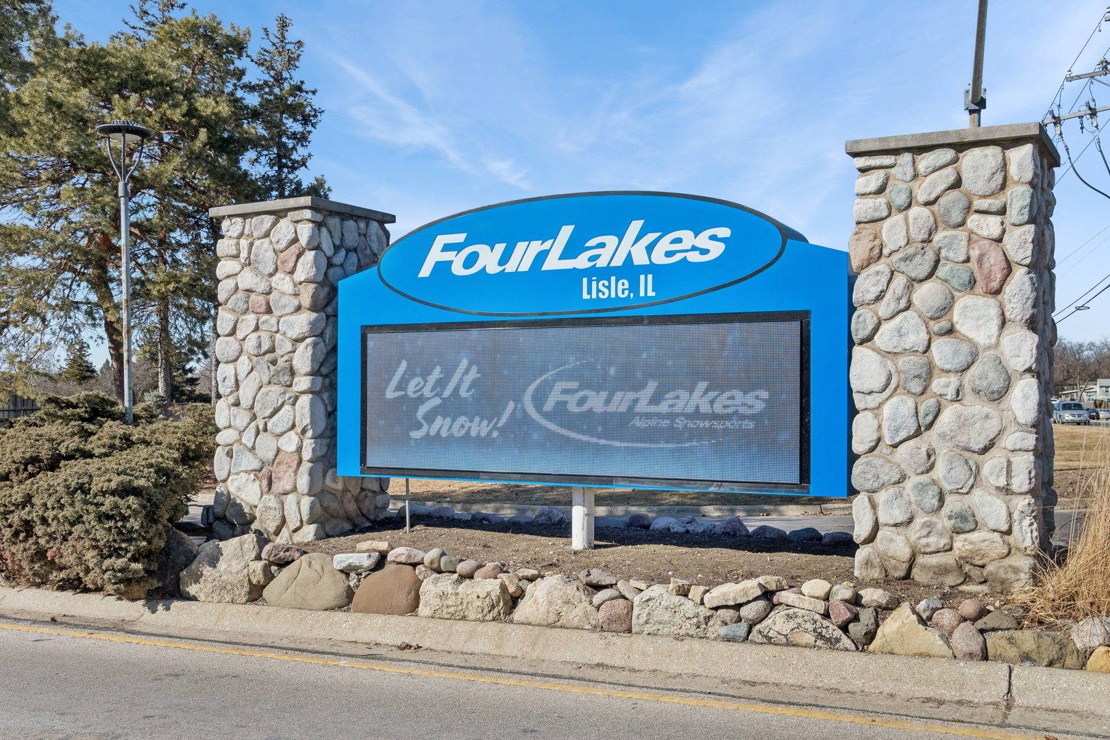 6012 Forest View Road, Unit 1D Lisle, IL 60532 - Photo 21 of 21 a sign that is on the side of a building