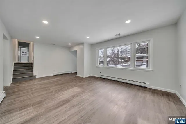 $6,000 | 231 Hudson Avenue, Norwood, NJ 07648