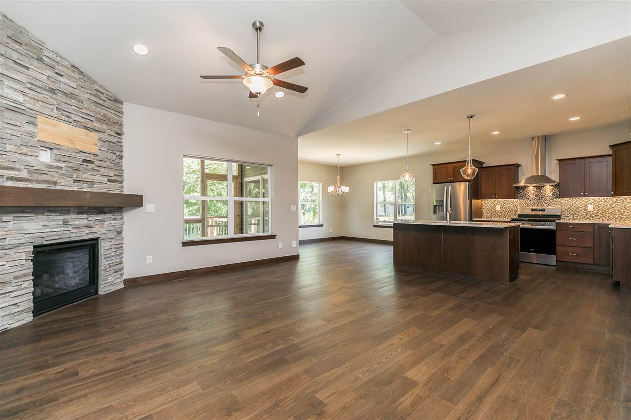 1503 3rd Street Southwest Mount Vernon, IA 52314 - Photo 6 of 32 Gallery Image 6