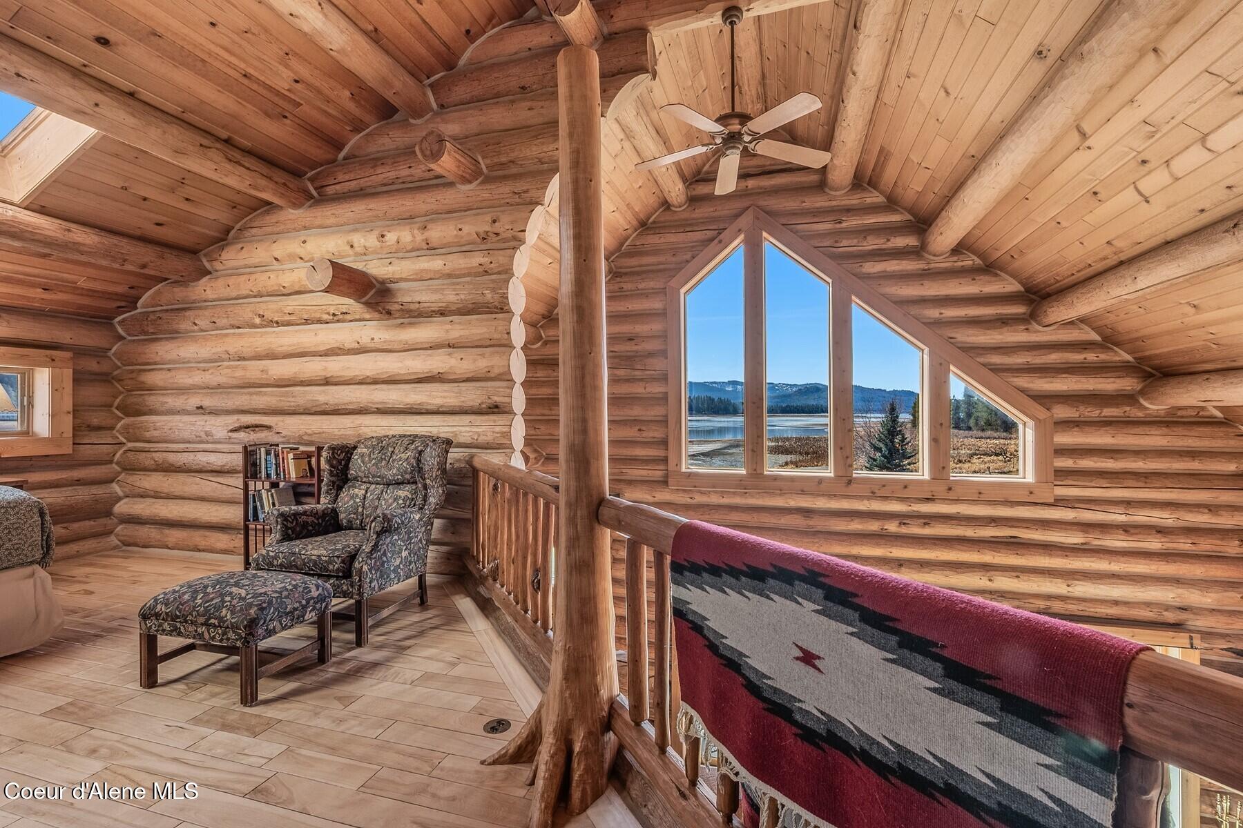 296 Camp Peine Road Sagle, ID 83860 - Photo 34 of 69 Vaulted Ceilings