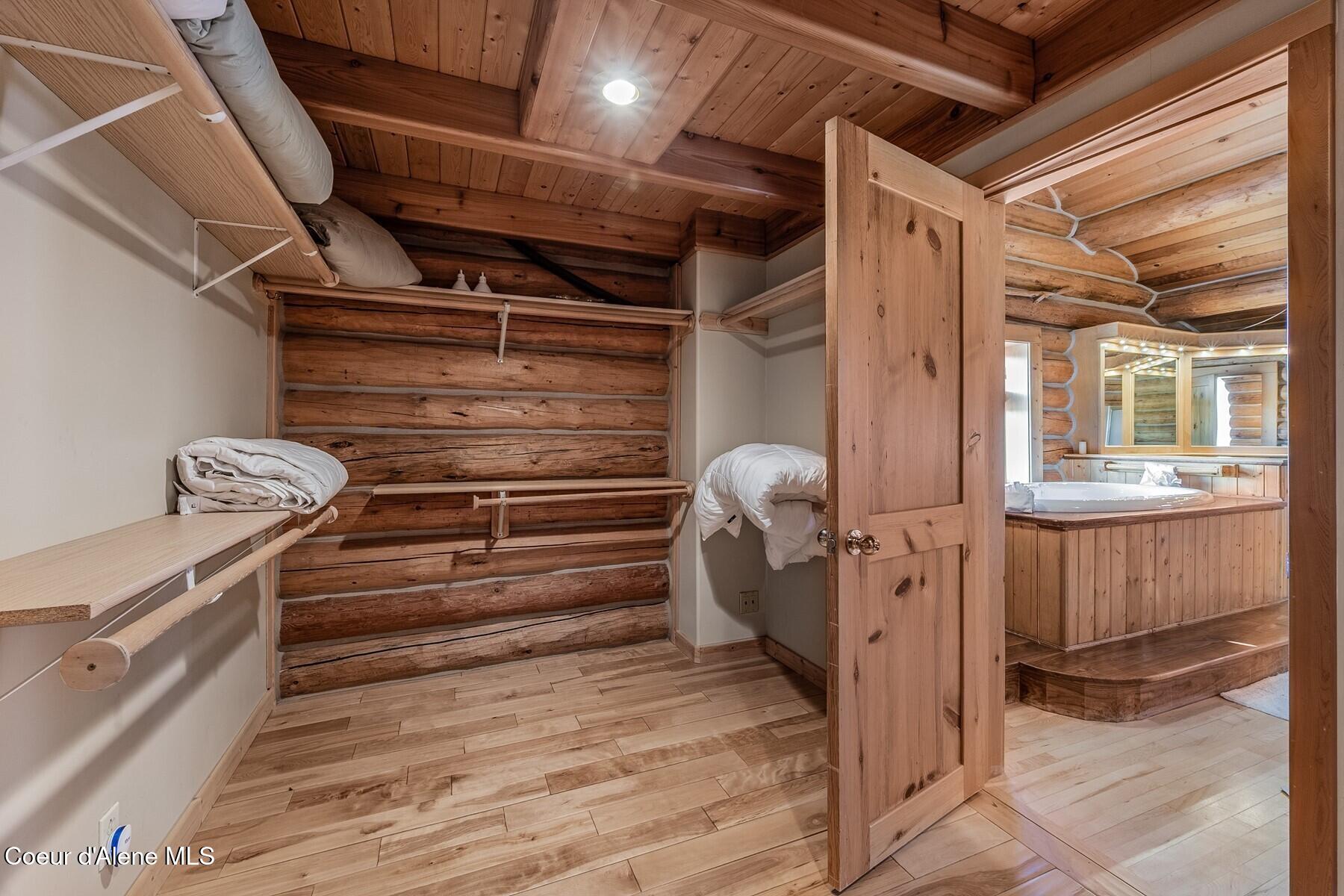 296 Camp Peine Road Sagle, ID 83860 - Photo 41 of 69 Walk In Closet