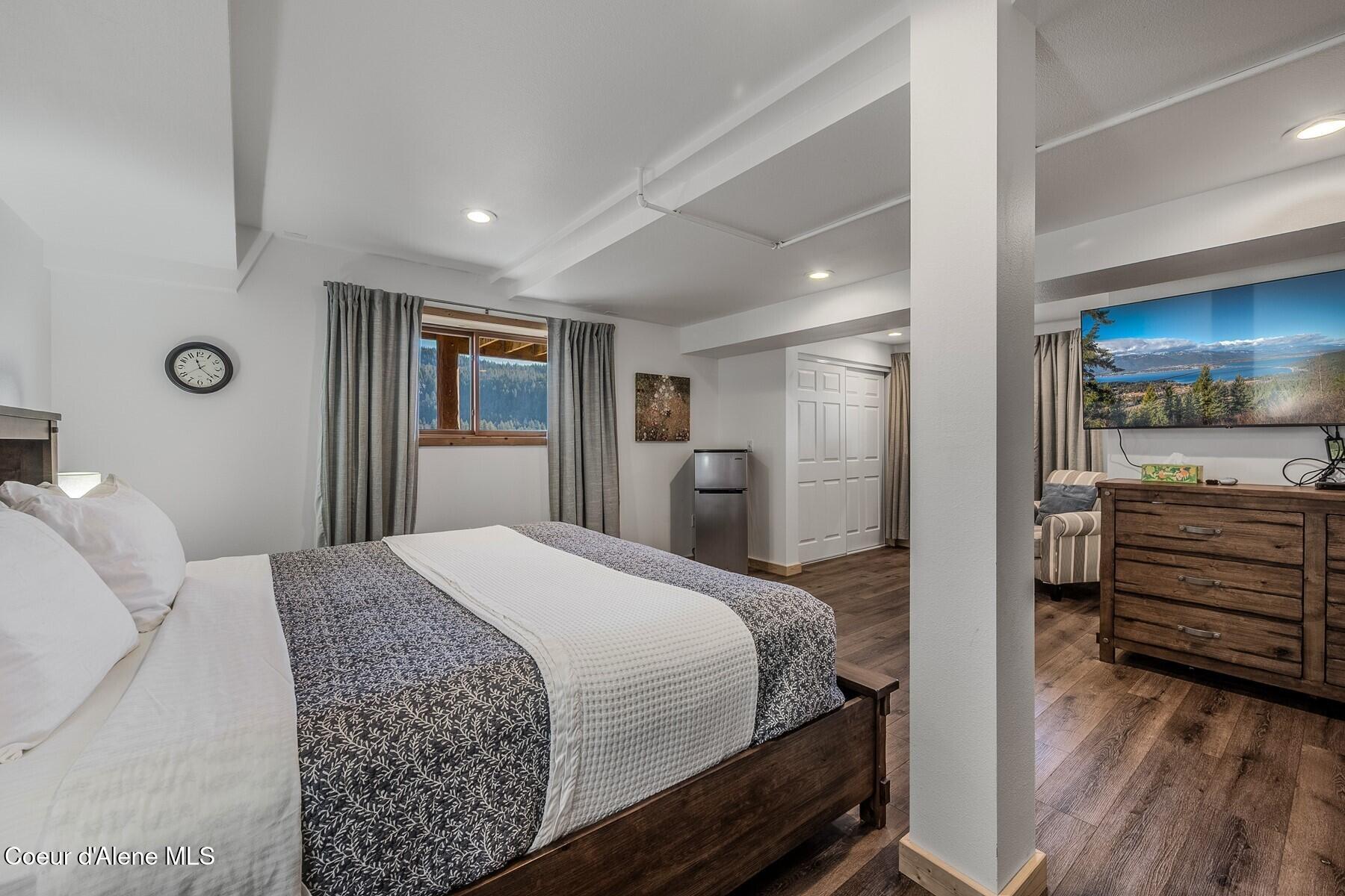 296 Camp Peine Road Sagle, ID 83860 - Photo 45 of 69 Bedroom 4