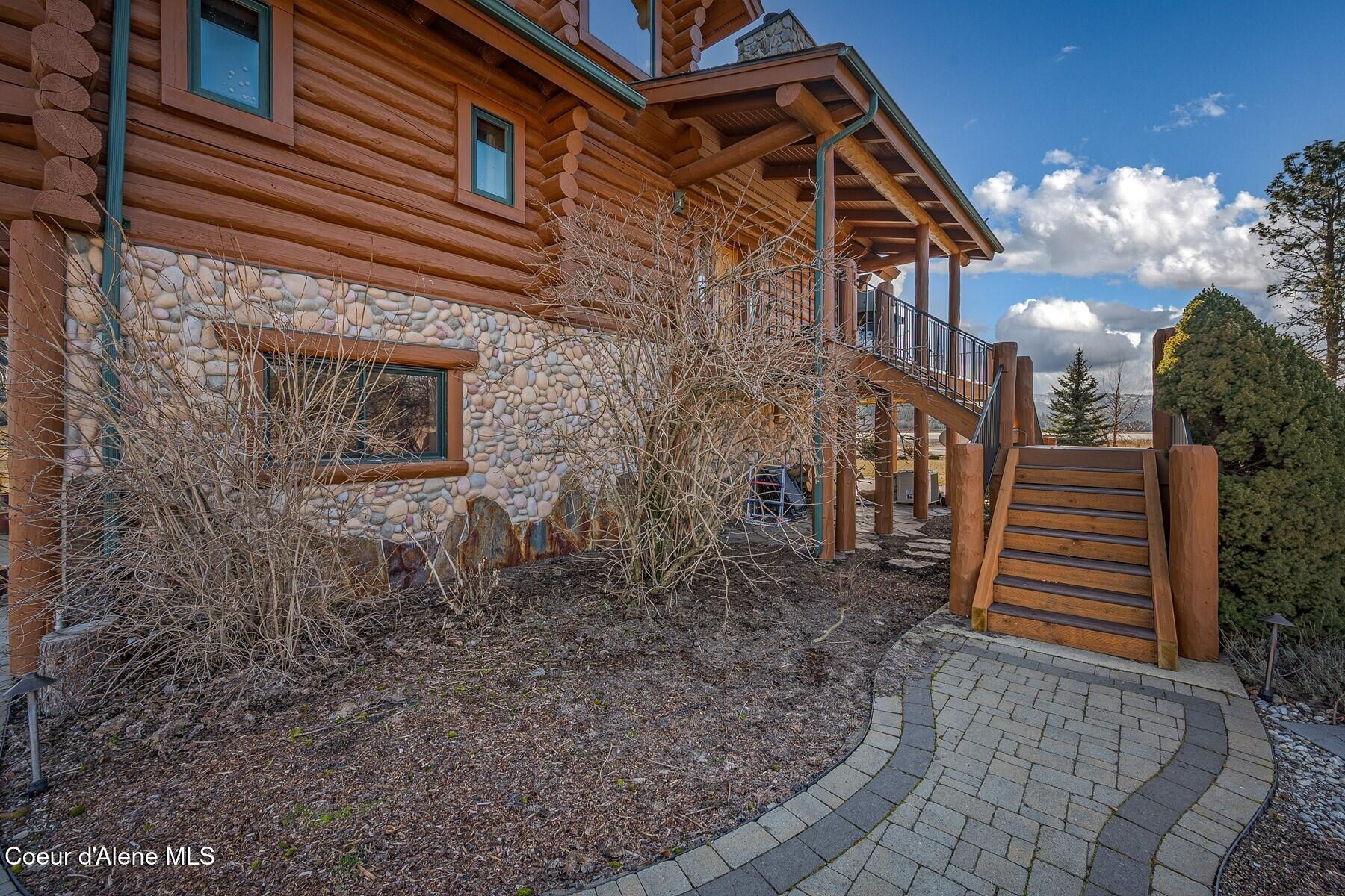 296 Camp Peine Road Sagle, ID 83860 - Photo 52 of 69 Main Entry Stairs