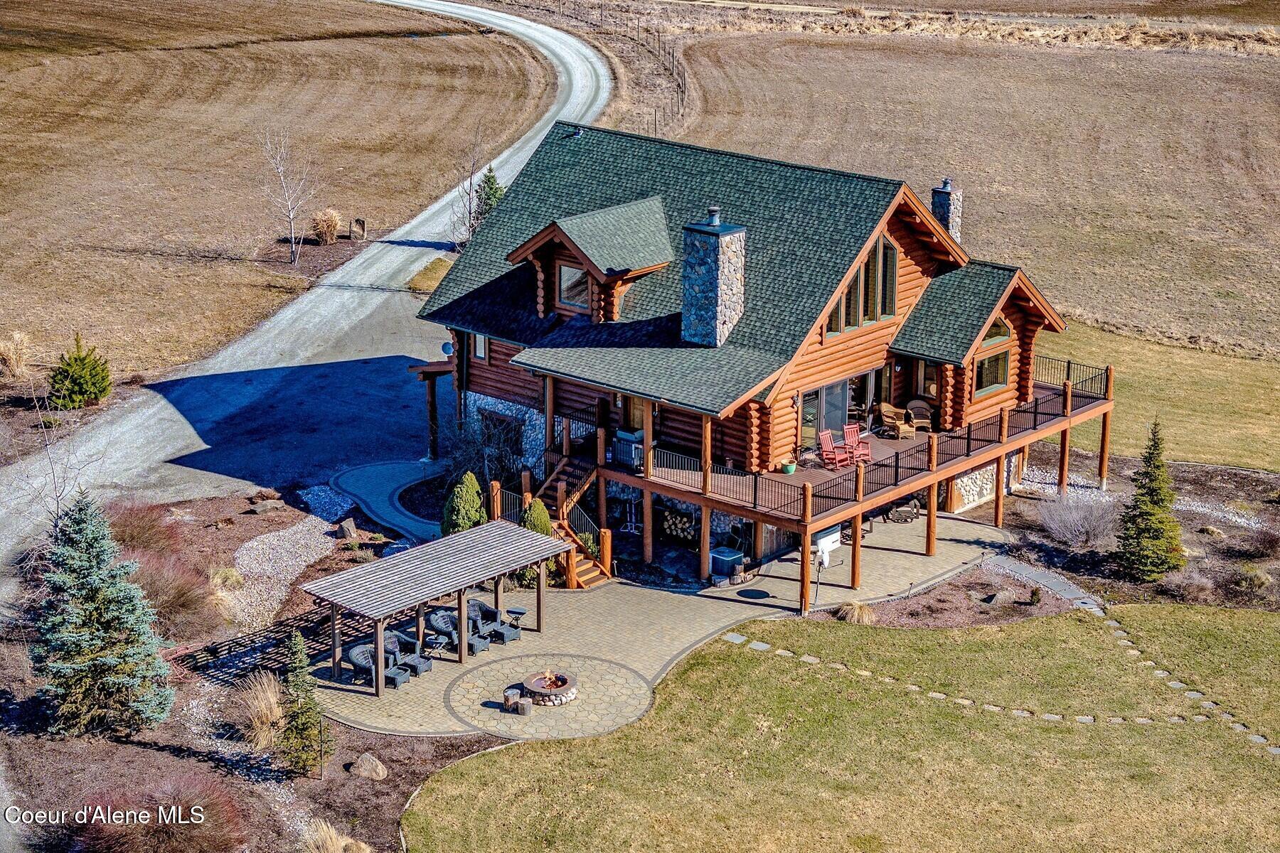 296 Camp Peine Road Sagle, ID 83860 - Photo 9 of 69 Outdoor Living Space