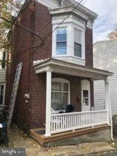$1,150 | 13 South 8th Street, Pottsville, PA 17901