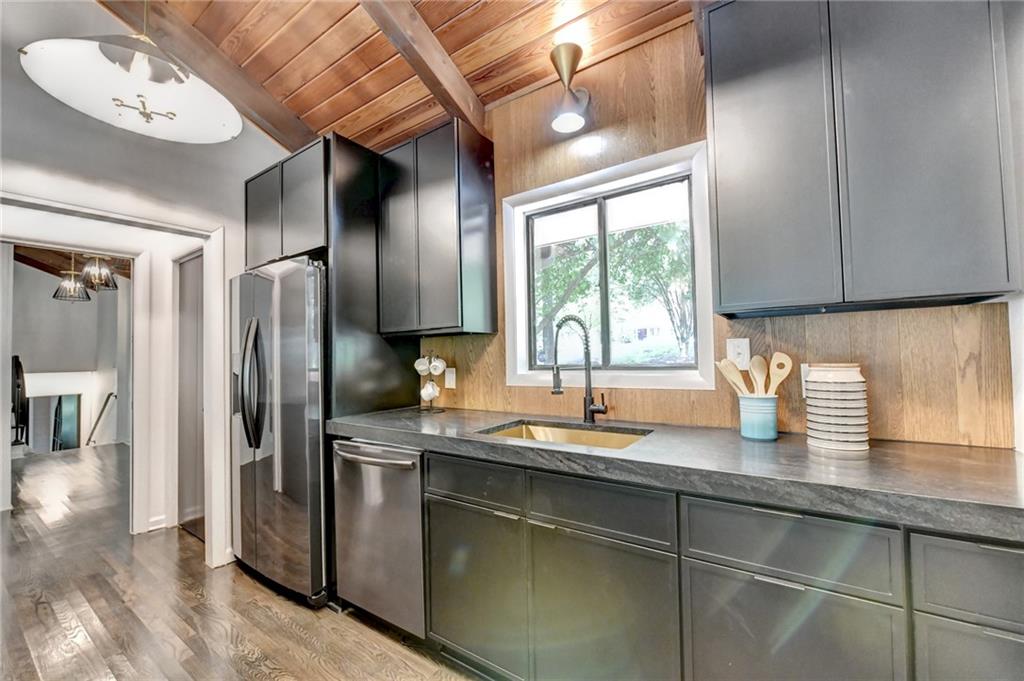 5363 Rosser Road Stone Mountain, GA 30087 - Photo 19 of 88