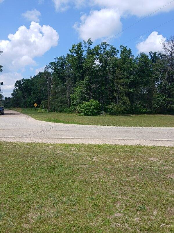 7860 South Grayling Road Grayling, MI 49738 - Photo 8 of 9 07