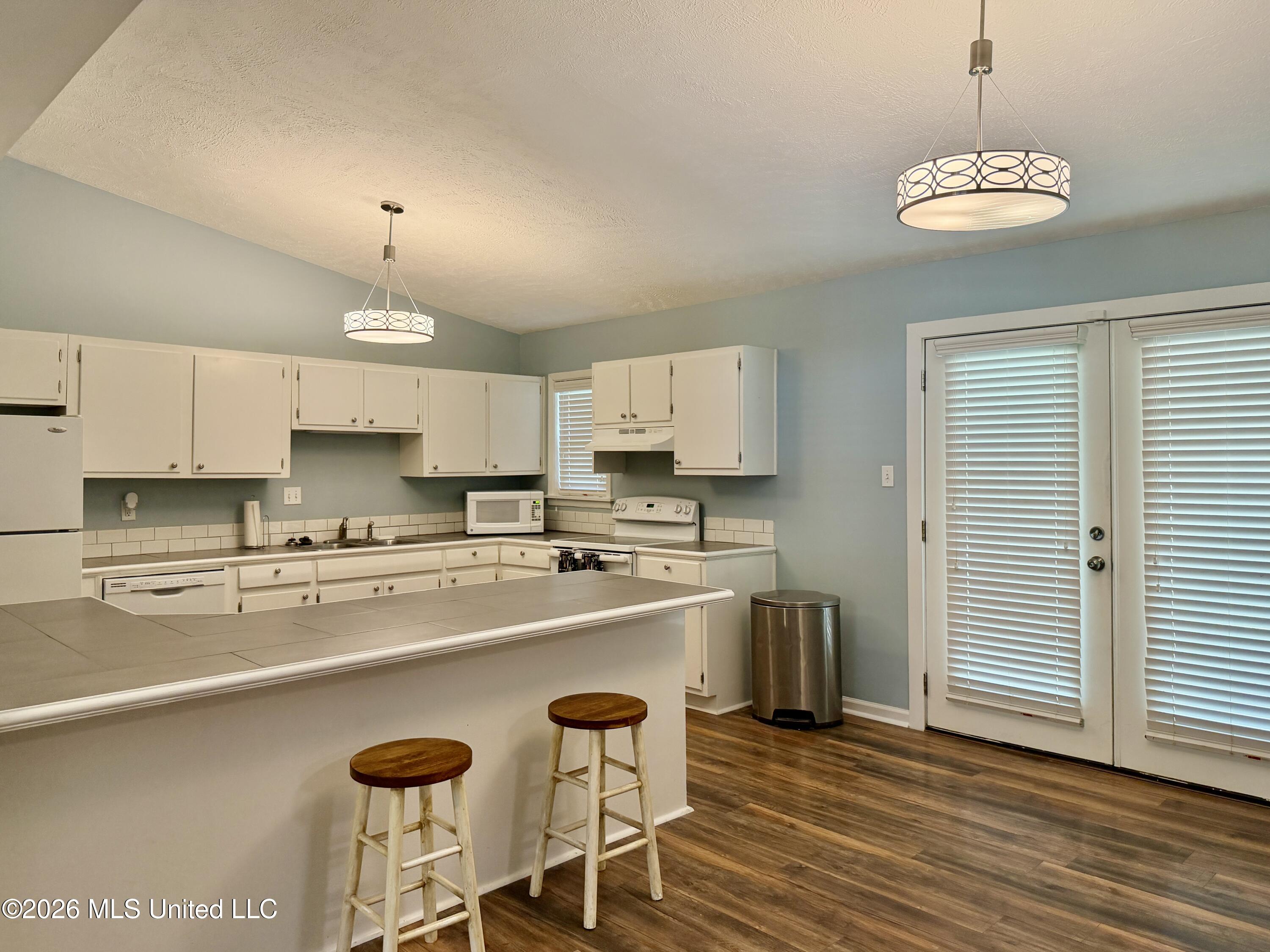 800 Bellevue Street Clinton, MS 39056 - Photo 6 of 47 IMG_5924