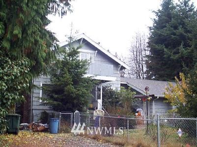 1024 Maple Street Edmonds, WA 98020 - Photo 1 of 1