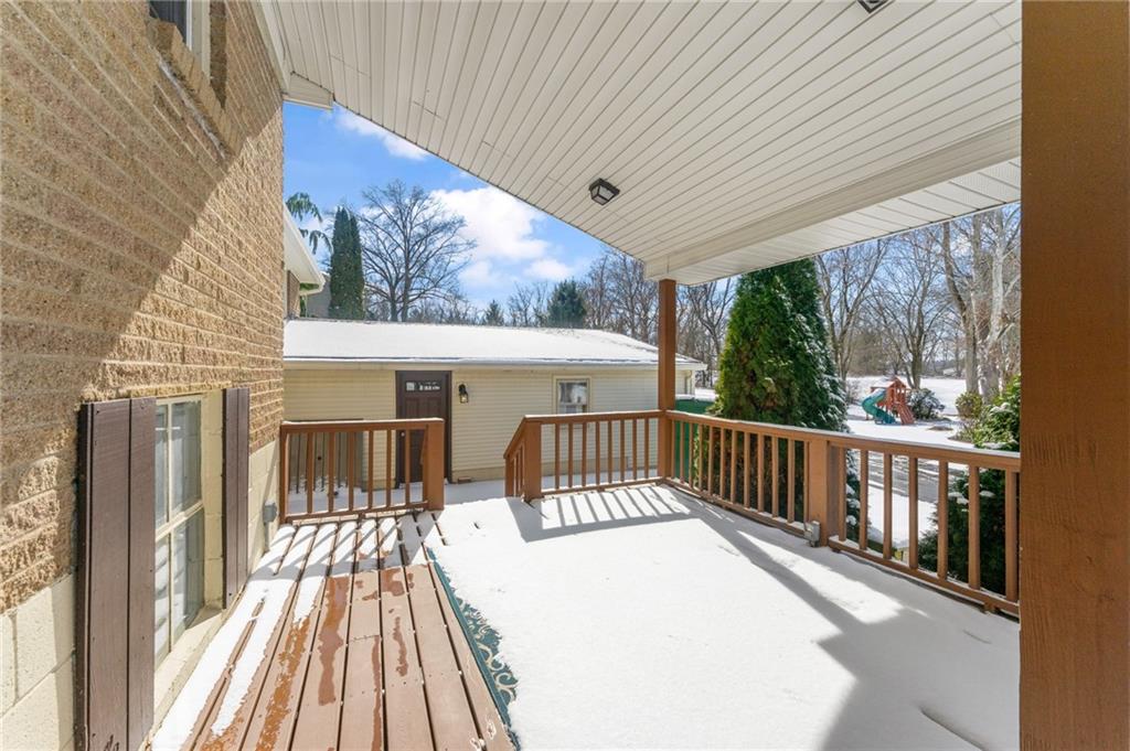 4321 Edinburg Road New Castle, PA 16102 - Photo 32 of 43 a view of a patio with a table and chairs