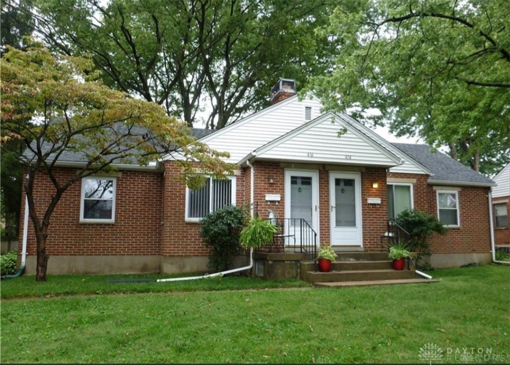 414 Lewiston Road Kettering, OH 45429 - Photo 1 of 24 Gallery Image 1